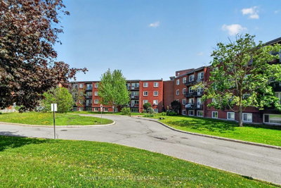 Condo sold at 303A-2044 ARROWSMITH Drive, Ottawa, Ontario, K1J 7V8 - Beacon Hill South - MLS: X13166966
