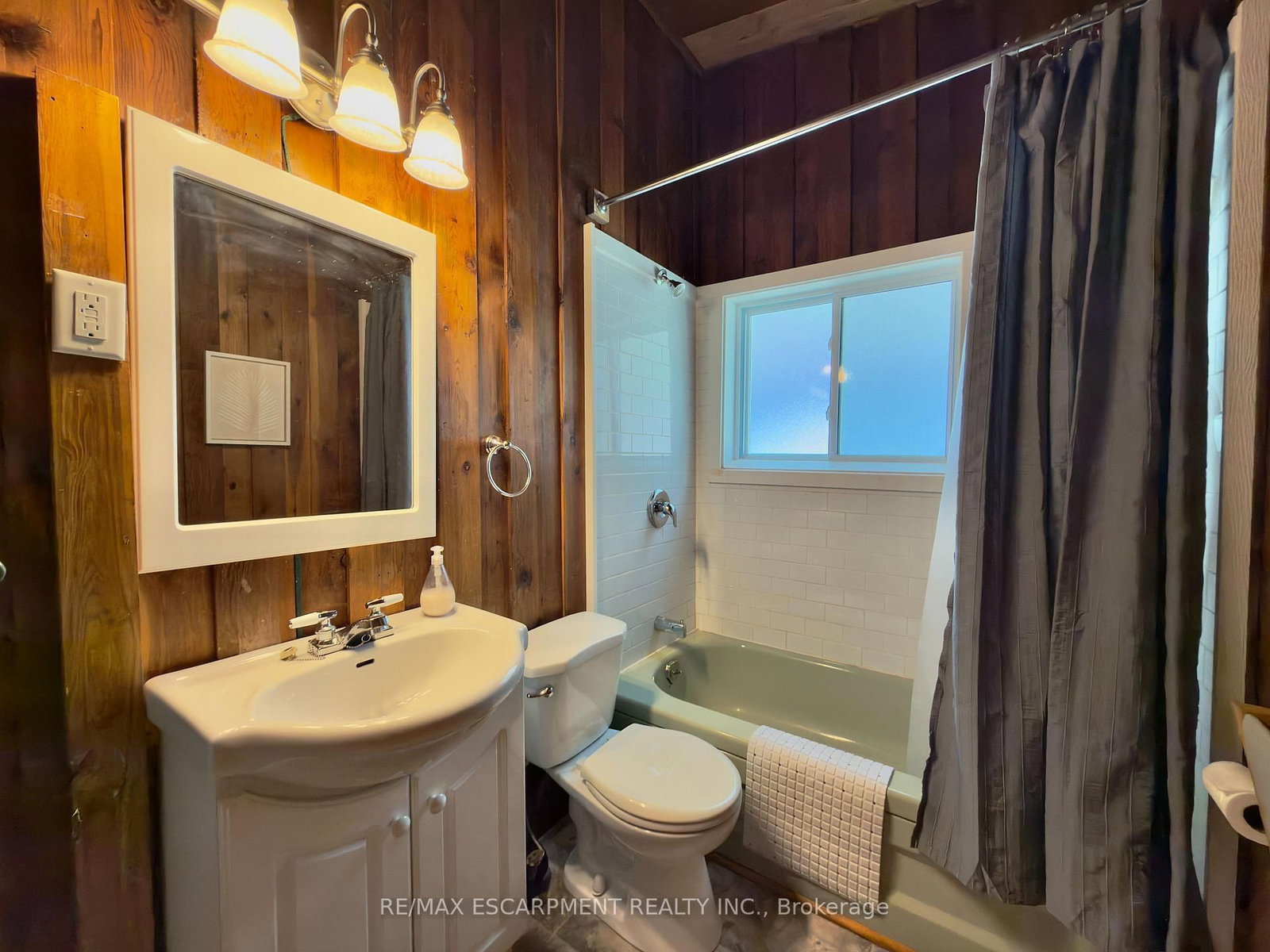 2787 Watts Road • Dysart et al, ON photo 21