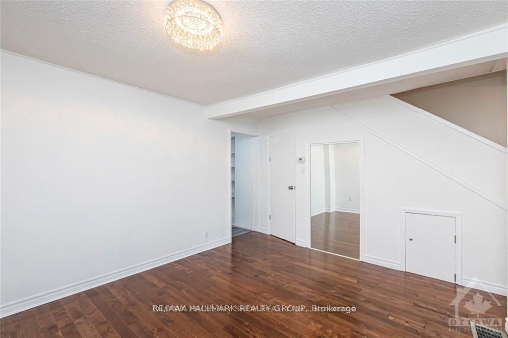 219 Deschamps Avenue - Photo 6