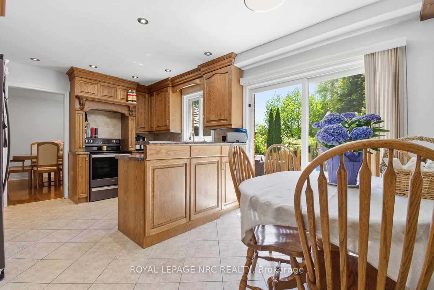 6 Nursery Lane • Pelham, ON photo 13