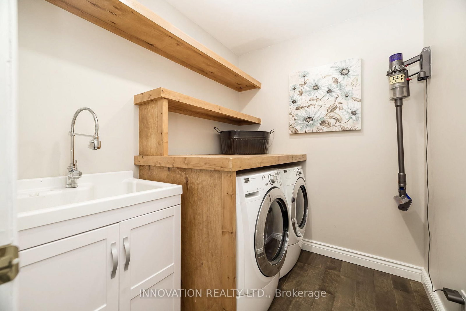30 Mountain Ash Drive • Ottawa, ON photo 15