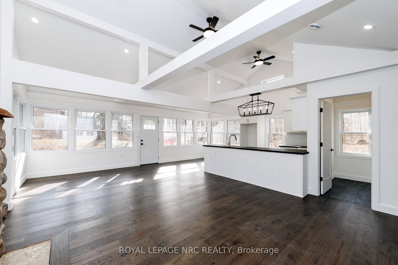 212 S Holloway Bay Road • Port Colborne, ON photo 14