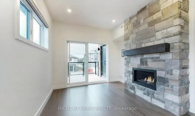 302 - 10 Beausoleil Lane