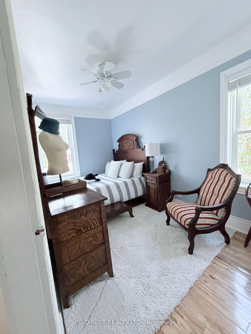 24 N Hastings Avenue