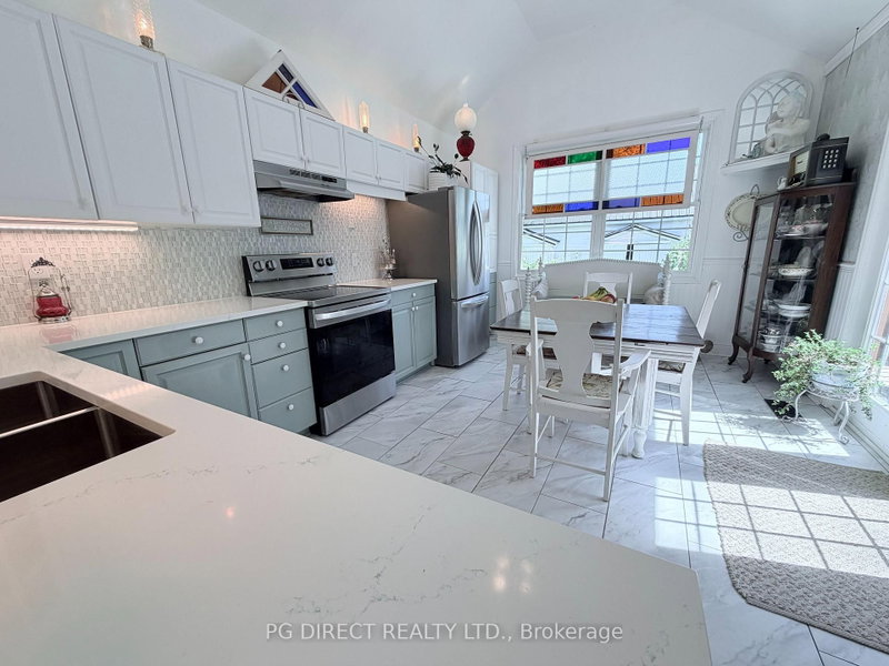 24 N Hastings Ave photo 4