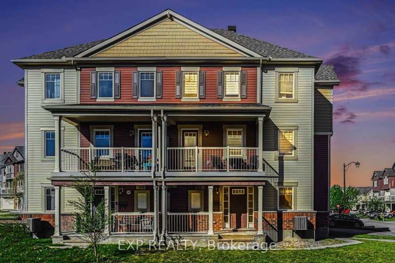 28 Streambank Street