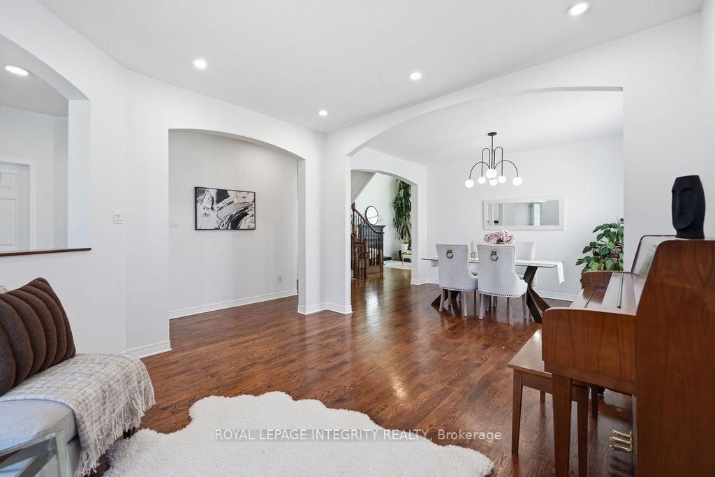 72 Maricona Way • Kanata, ON photo 8