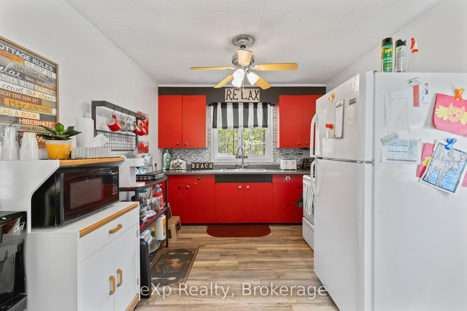 Listing Image 7