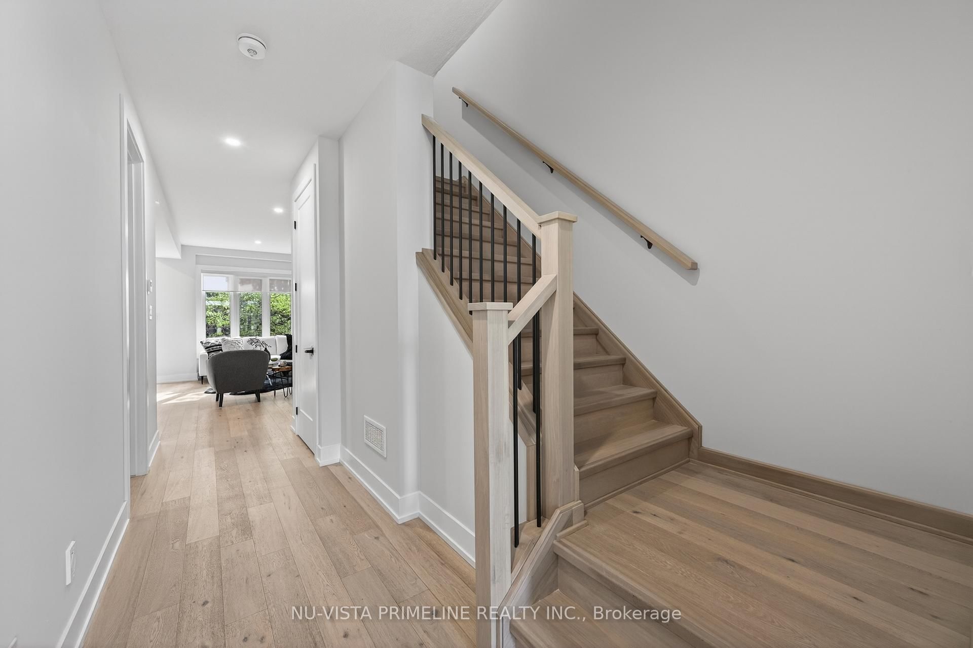 1570 Coronation Drive, Unit 16