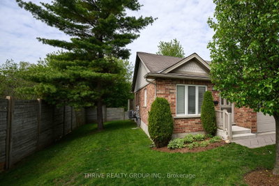 Unit 24 — 43 Capulet Walk — photo 2