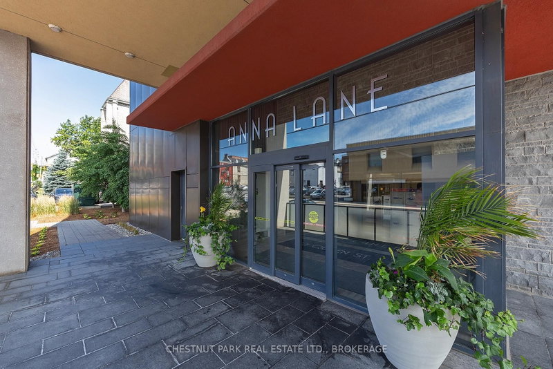 602 - 121 Queen Street