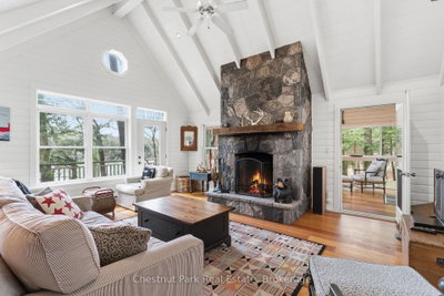 Unit 8 — 1086 Pennwood Road — photo 4