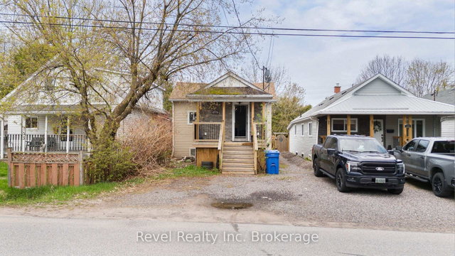 155 Duke Street W
