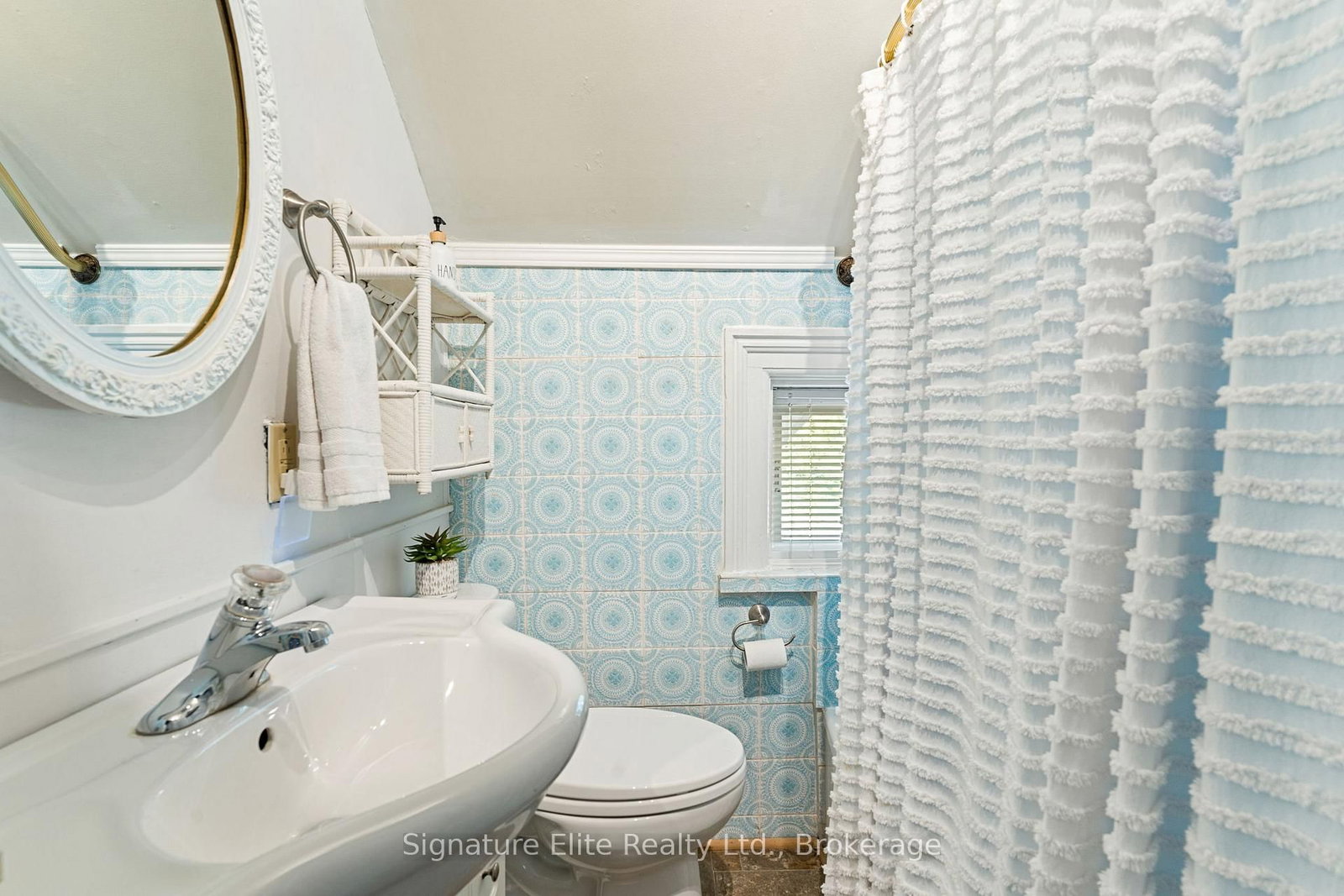 65 Bond Street W • Kawartha Lakes, ON photo 16