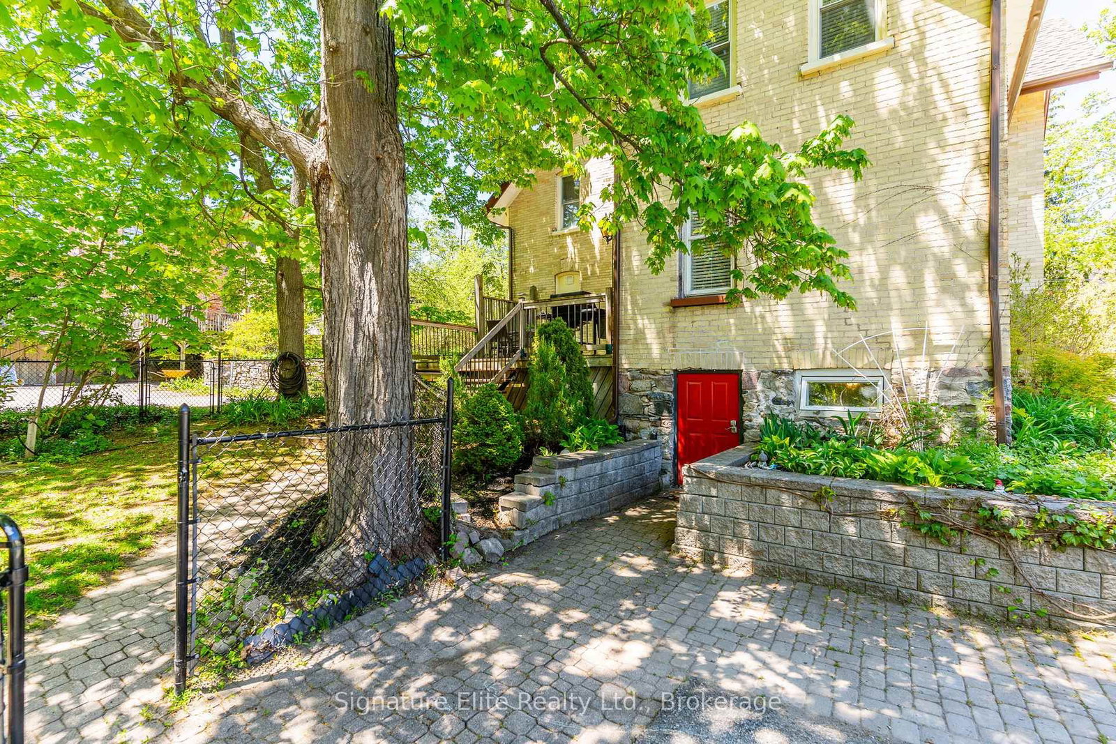 65 Bond Street W • Kawartha Lakes, ON photo 38
