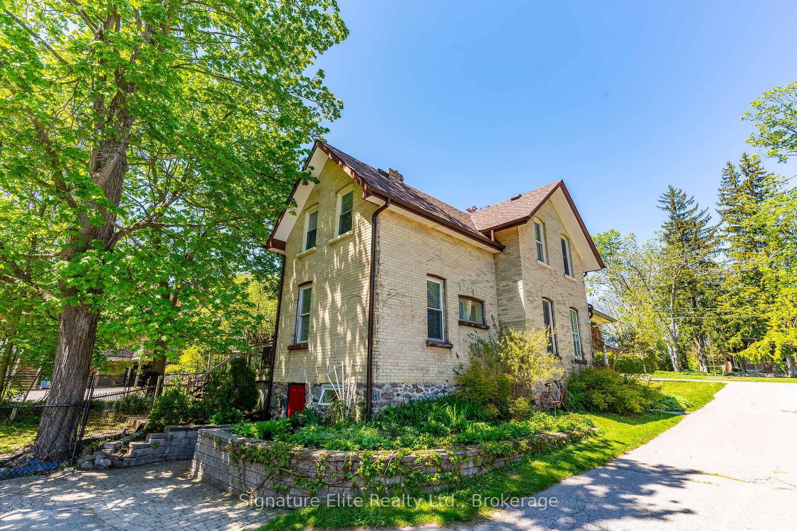 65 Bond Street W • Kawartha Lakes, ON photo 39