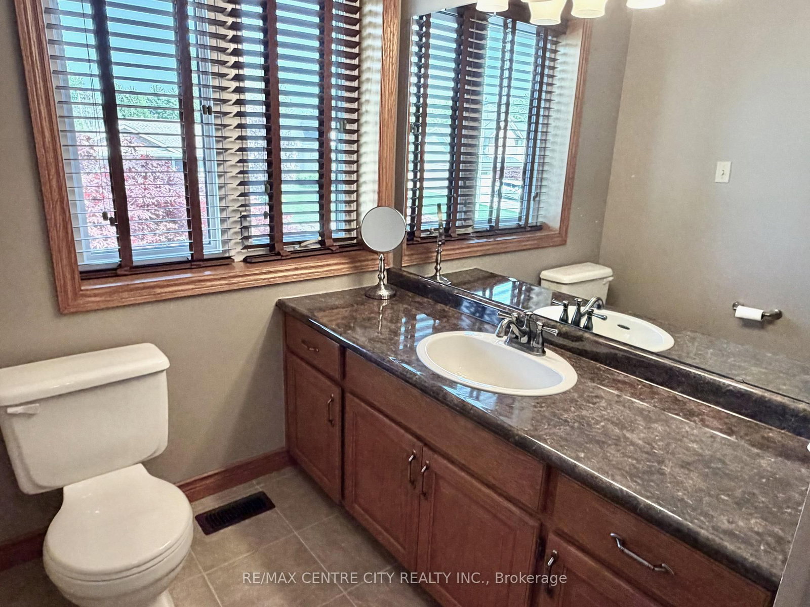31 Cavanaugh Crescent • St. Thomas, ON photo 40