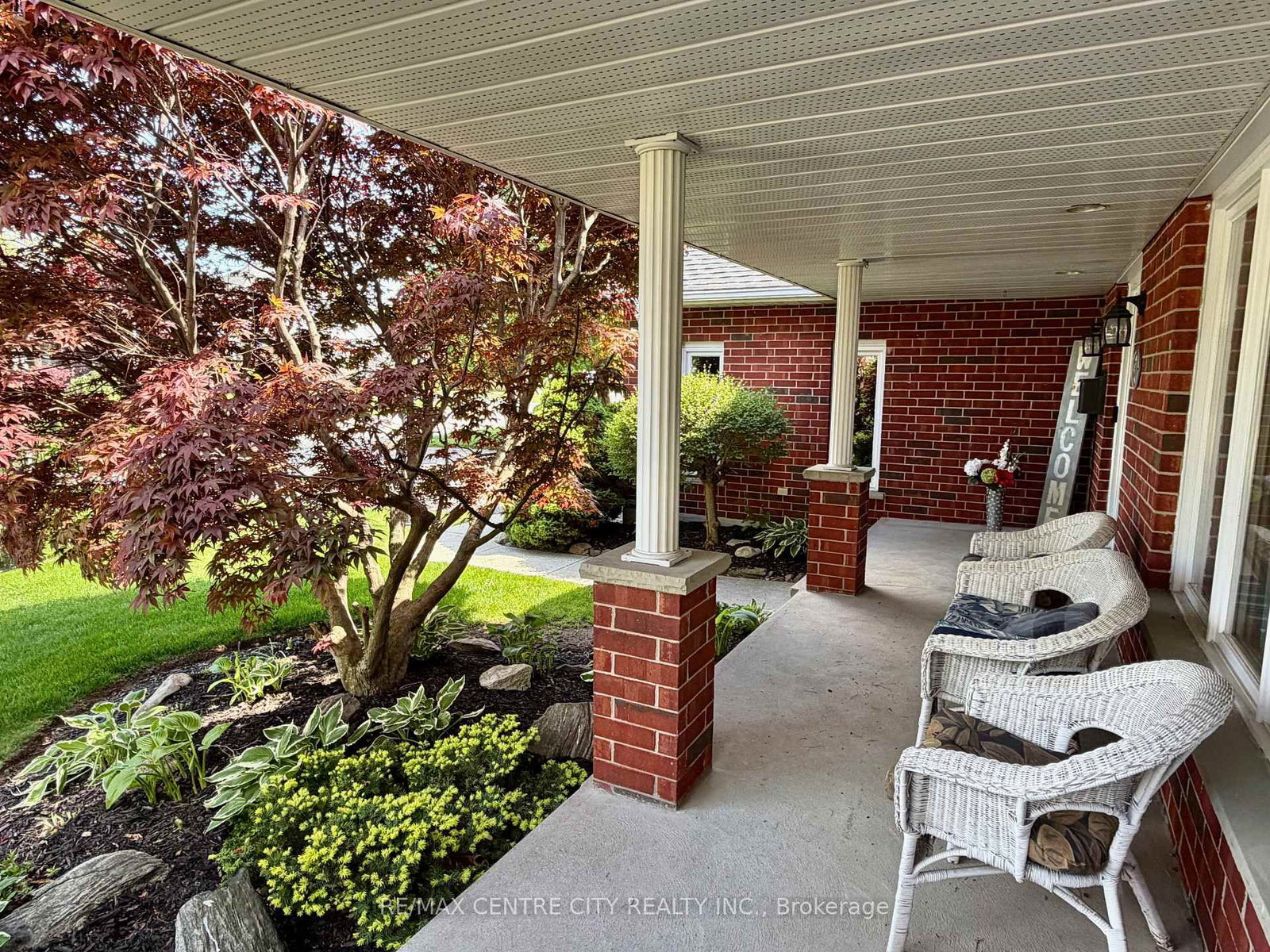 31 Cavanaugh Crescent • St. Thomas, ON photo 5