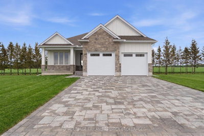 Detached House for sale at 108 DEARING Drive, South Huron, Ontario, N0M 1T0 - Stephen - MLS: X13168690