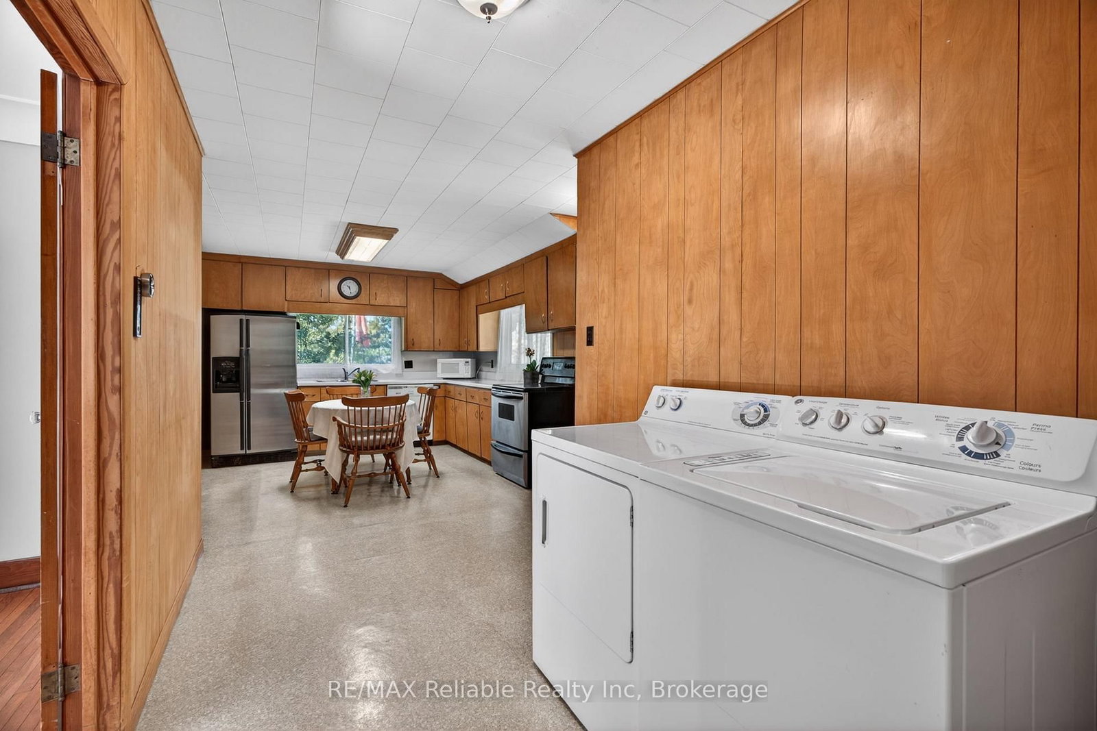 68 William Street • Huron East, ON photo 14