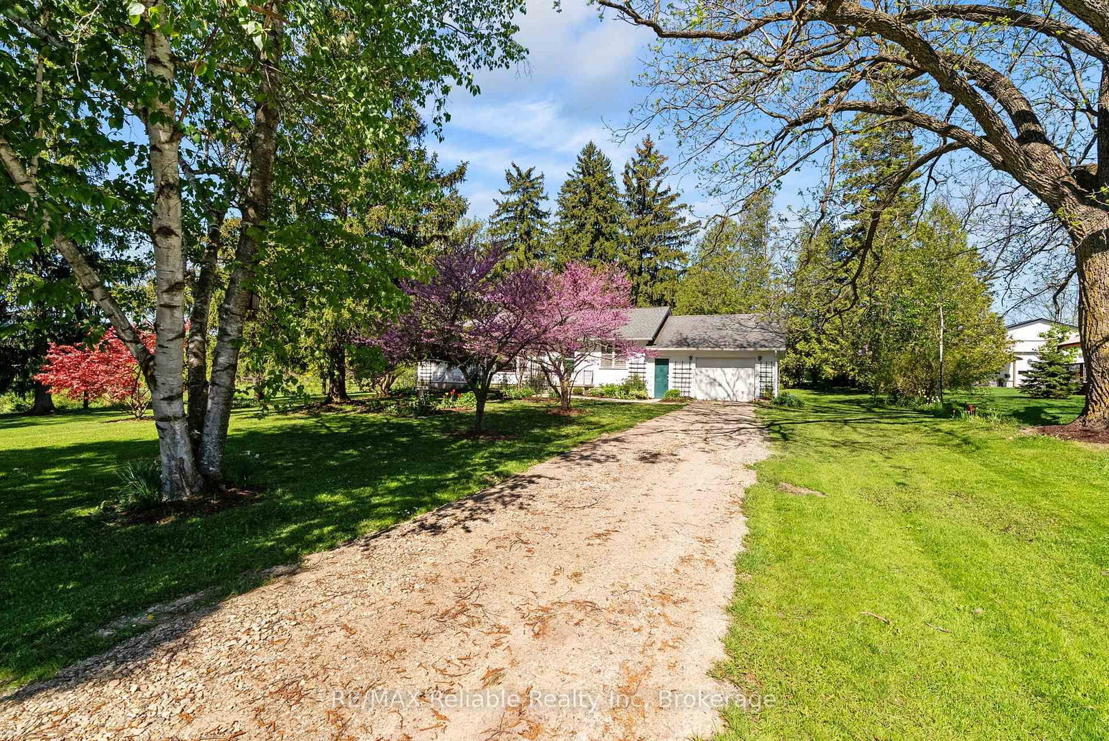 68 William Street • Huron East, ON photo 35
