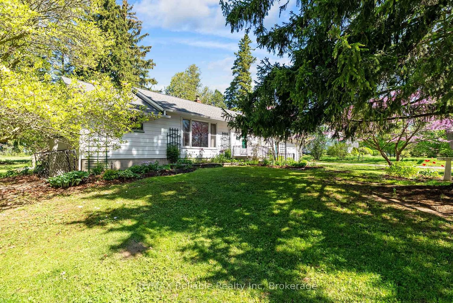 68 William Street • Huron East, ON photo 36