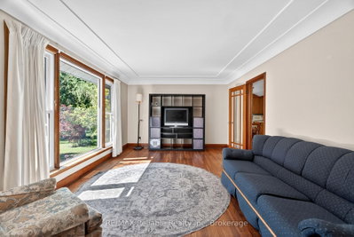 68 William Street • Huron East, ON photo 9