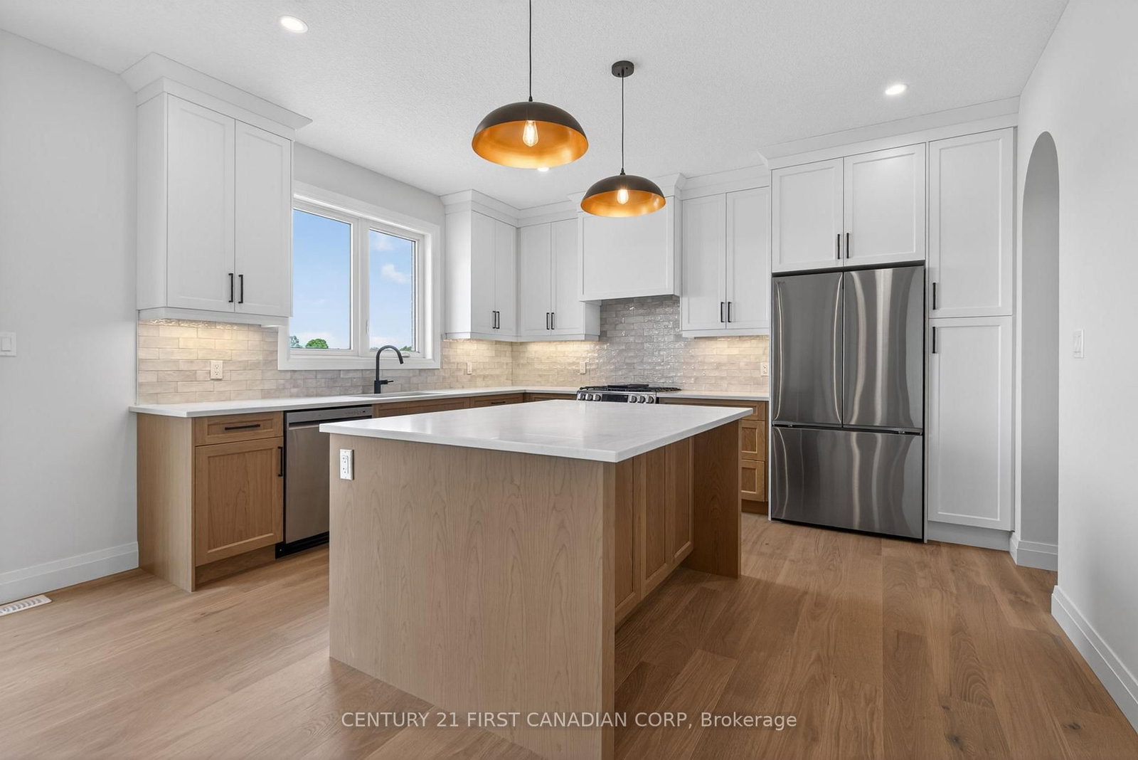 61 Hardy Drive • Strathroy-Caradoc, ON photo 10