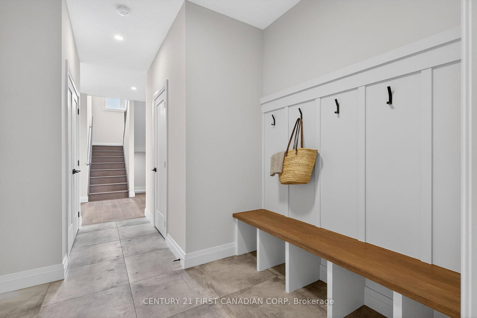 61 Hardy Drive • Strathroy-Caradoc, ON photo 16