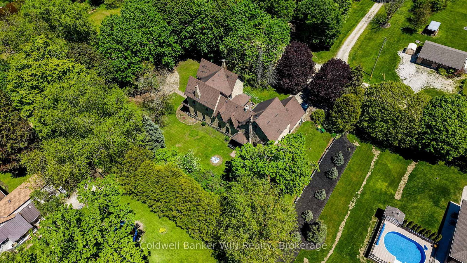 525 Silver Street • Wellington North, ON photo 43