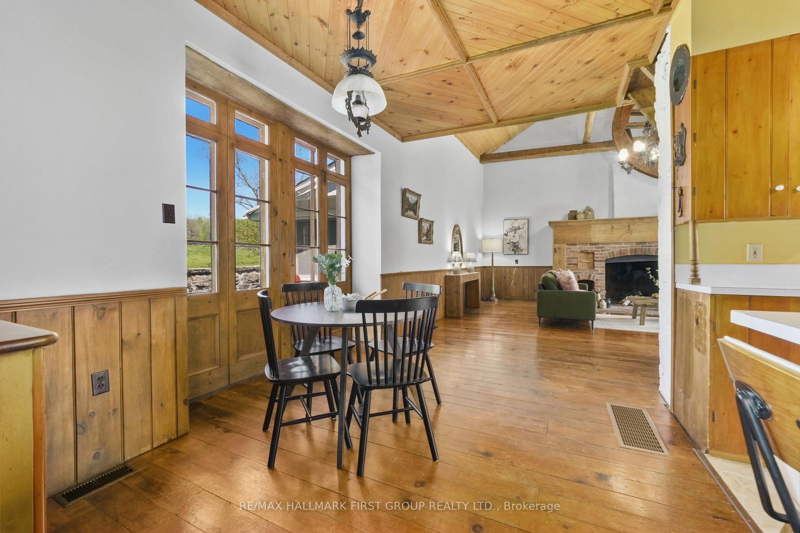 2247 Van Luven Road • Hamilton Township, ON photo 14