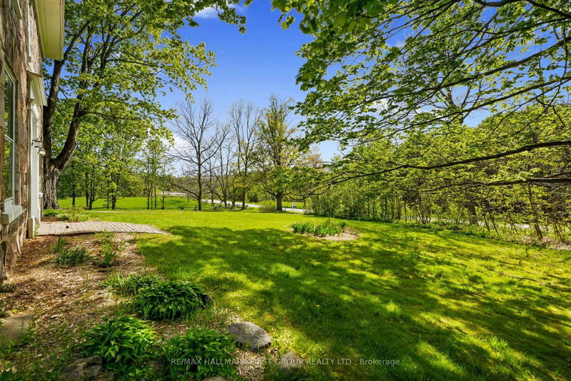 2247 Van Luven Road
