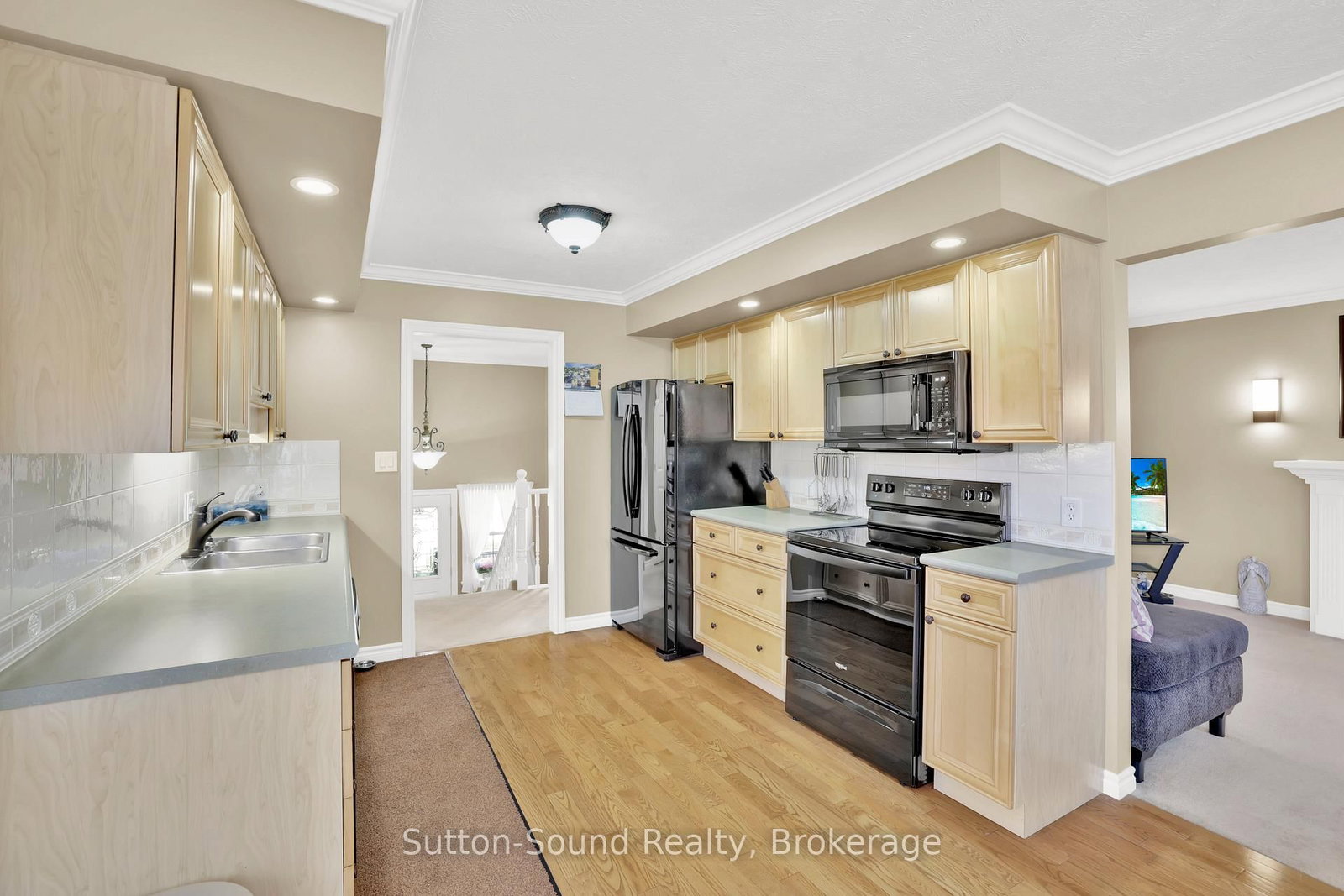 900 10th Avenue E • Owen Sound, ON photo 12