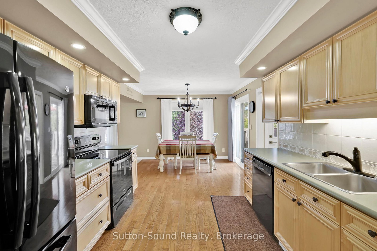 900 10th Avenue E • Owen Sound, ON photo 13