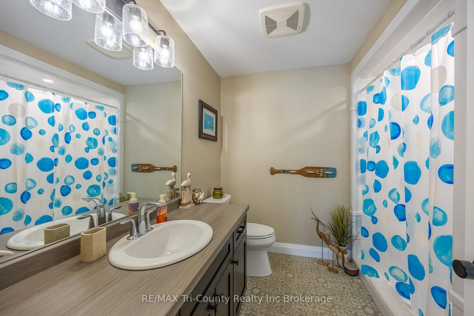 18 Belmont Avenue • Tillsonburg, ON photo 15