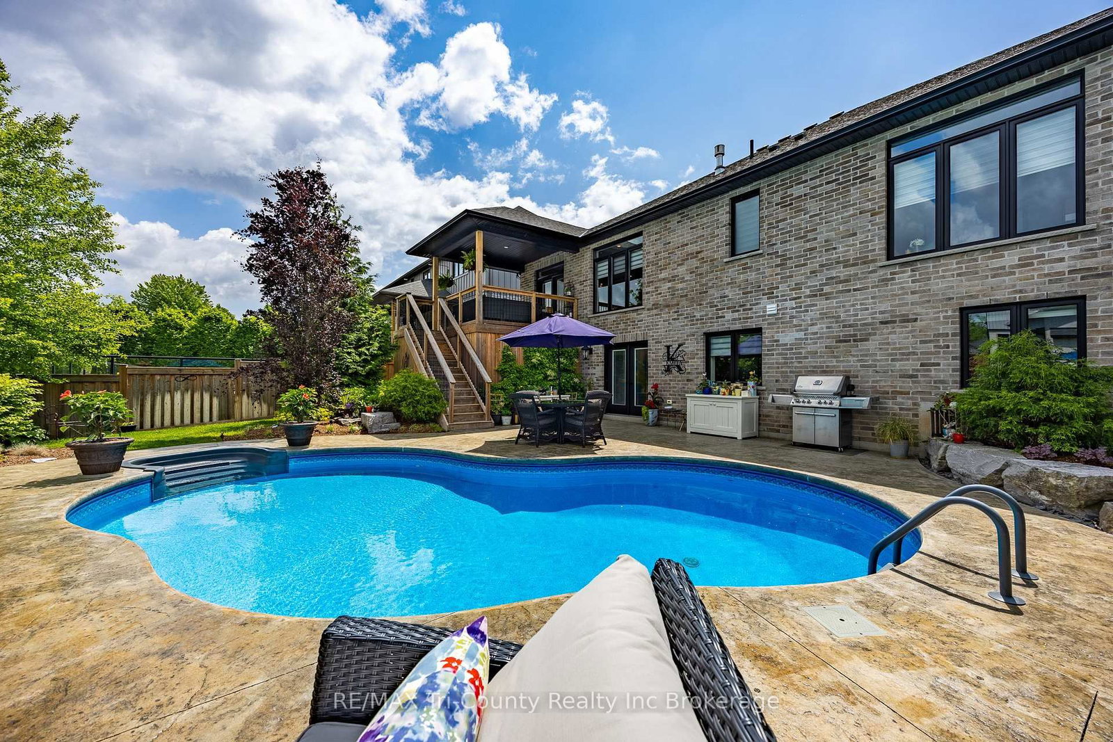 18 Belmont Avenue • Tillsonburg, ON photo 25