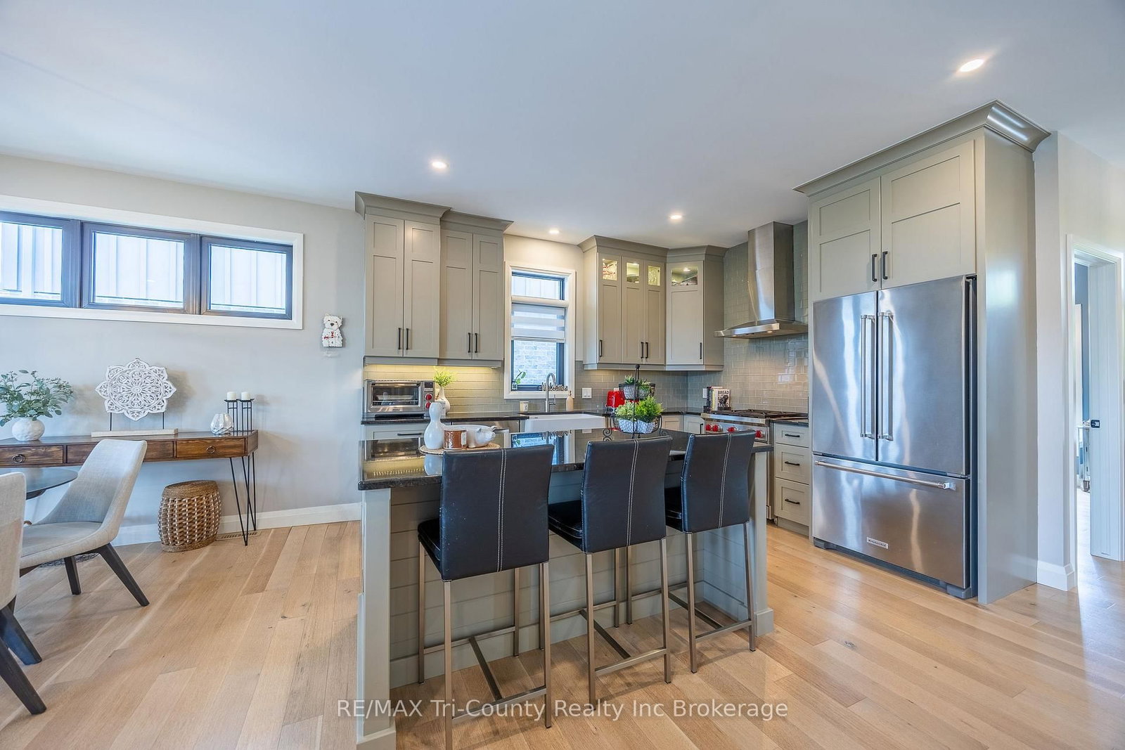 18 Belmont Avenue • Tillsonburg, ON photo 5