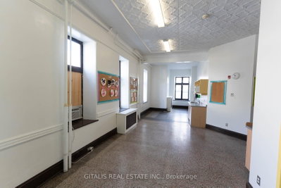 126 Wellington Street — photo 2