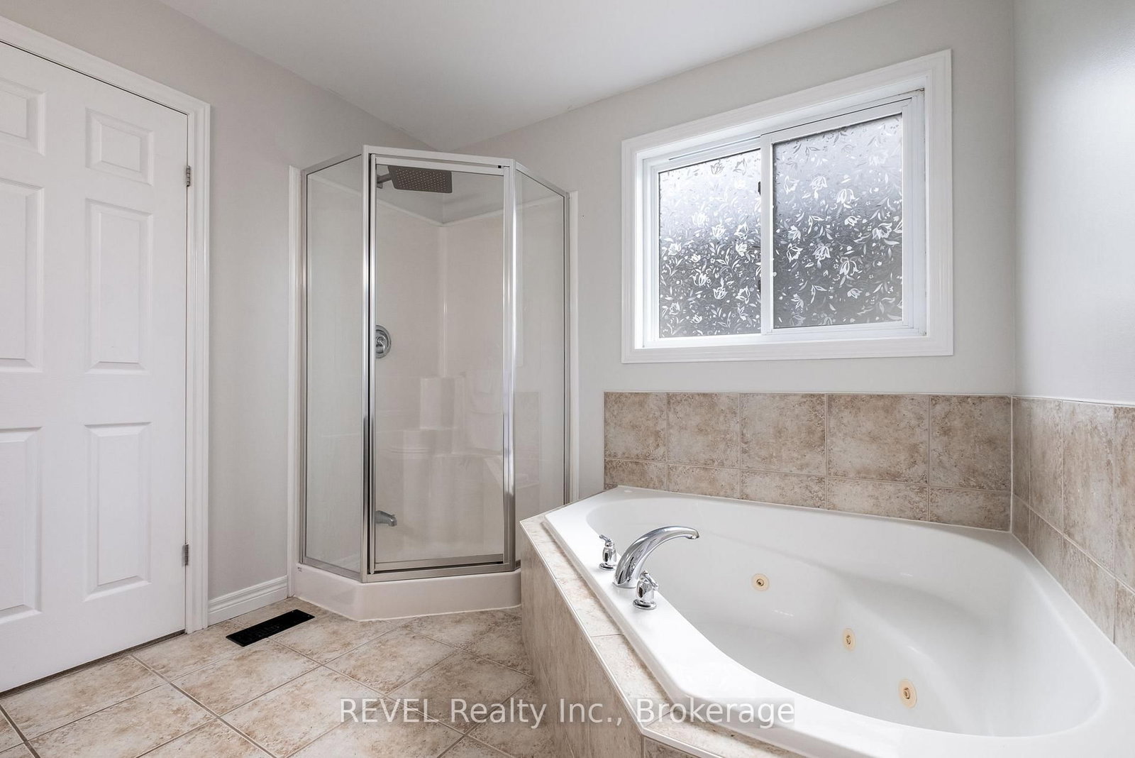 29 Springbreeze Heights • Hamilton, ON photo 34