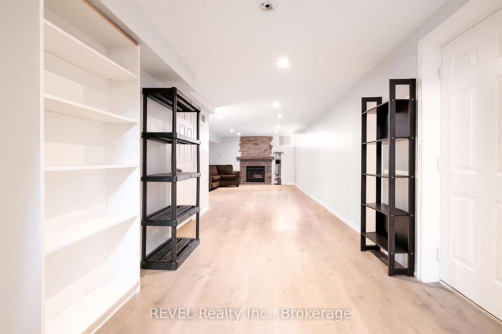 29 Springbreeze Heights • Hamilton, ON photo 38