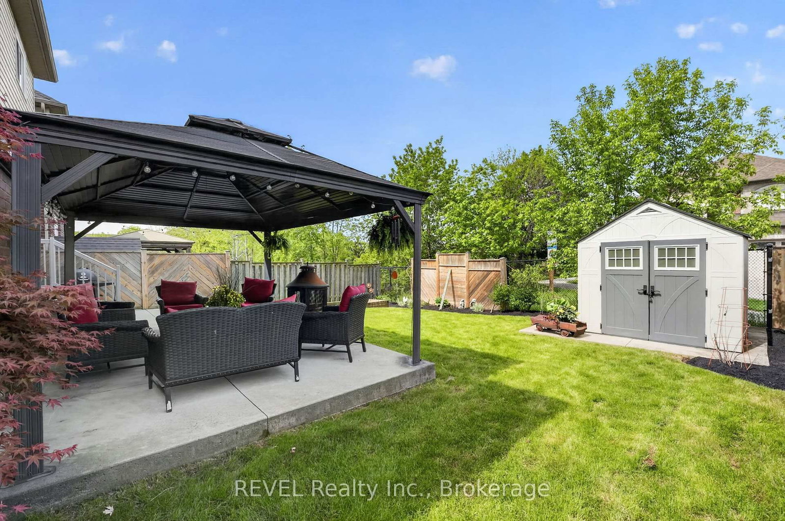 29 Springbreeze Heights • Hamilton, ON photo 42