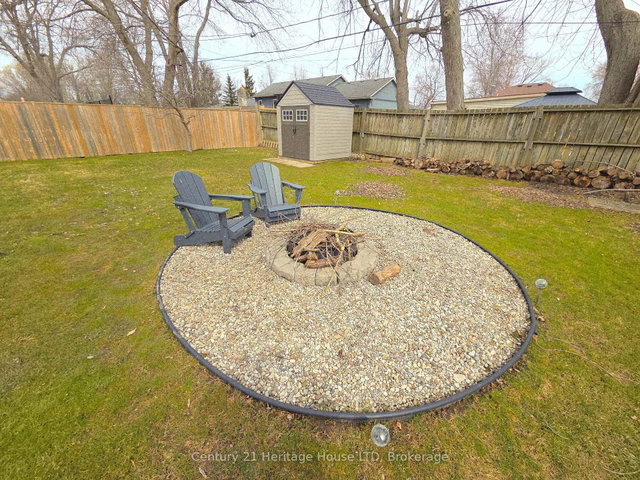 552 Lakeview Road