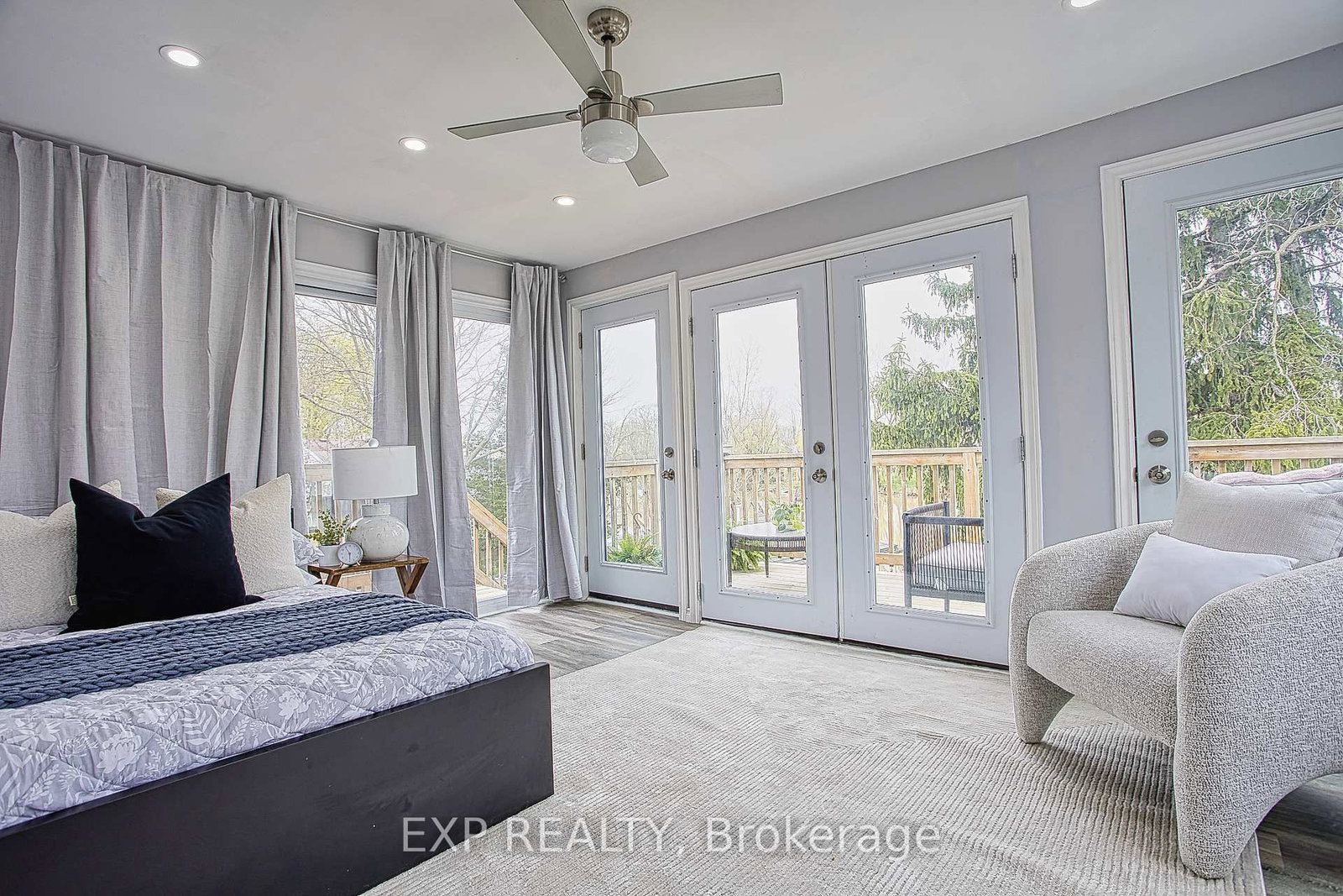 68 Riverside Drive - Photo 12