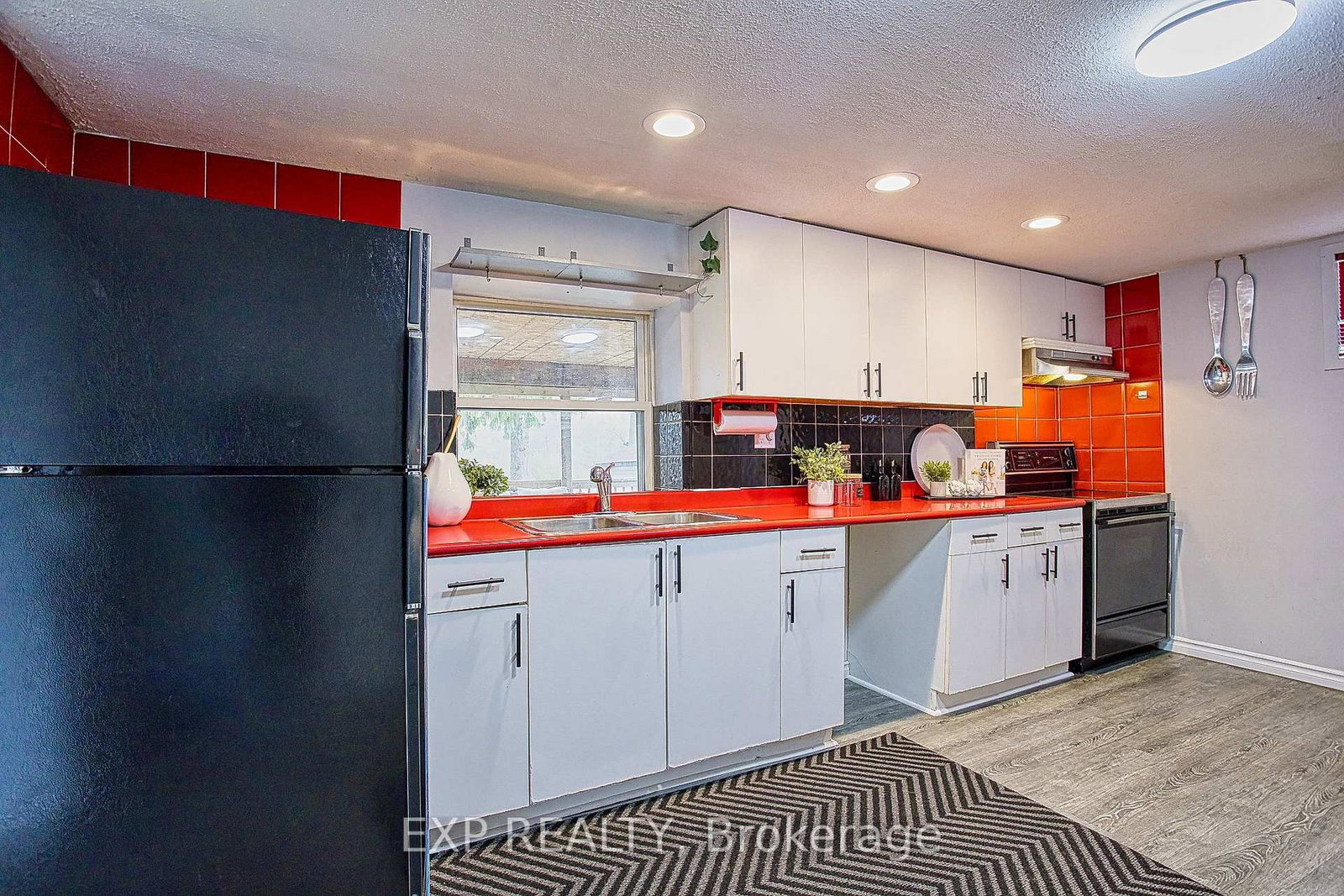 68 Riverside Drive - Photo 17