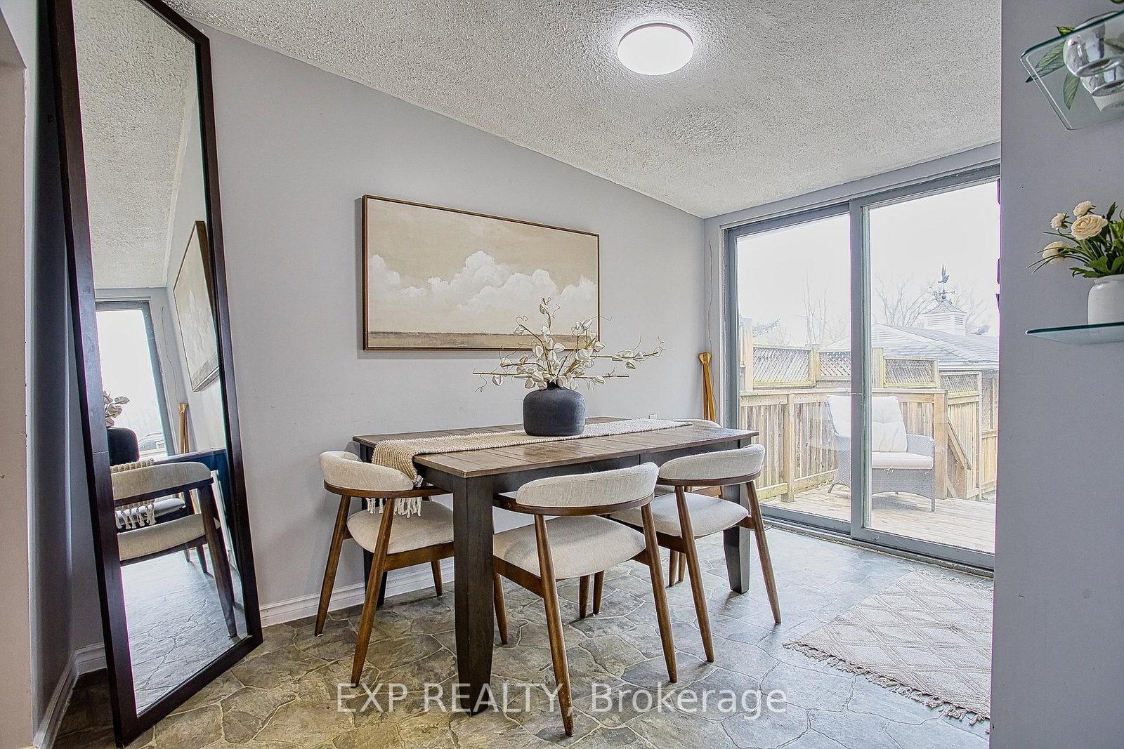 68 Riverside Drive • Welland, ON photo 21