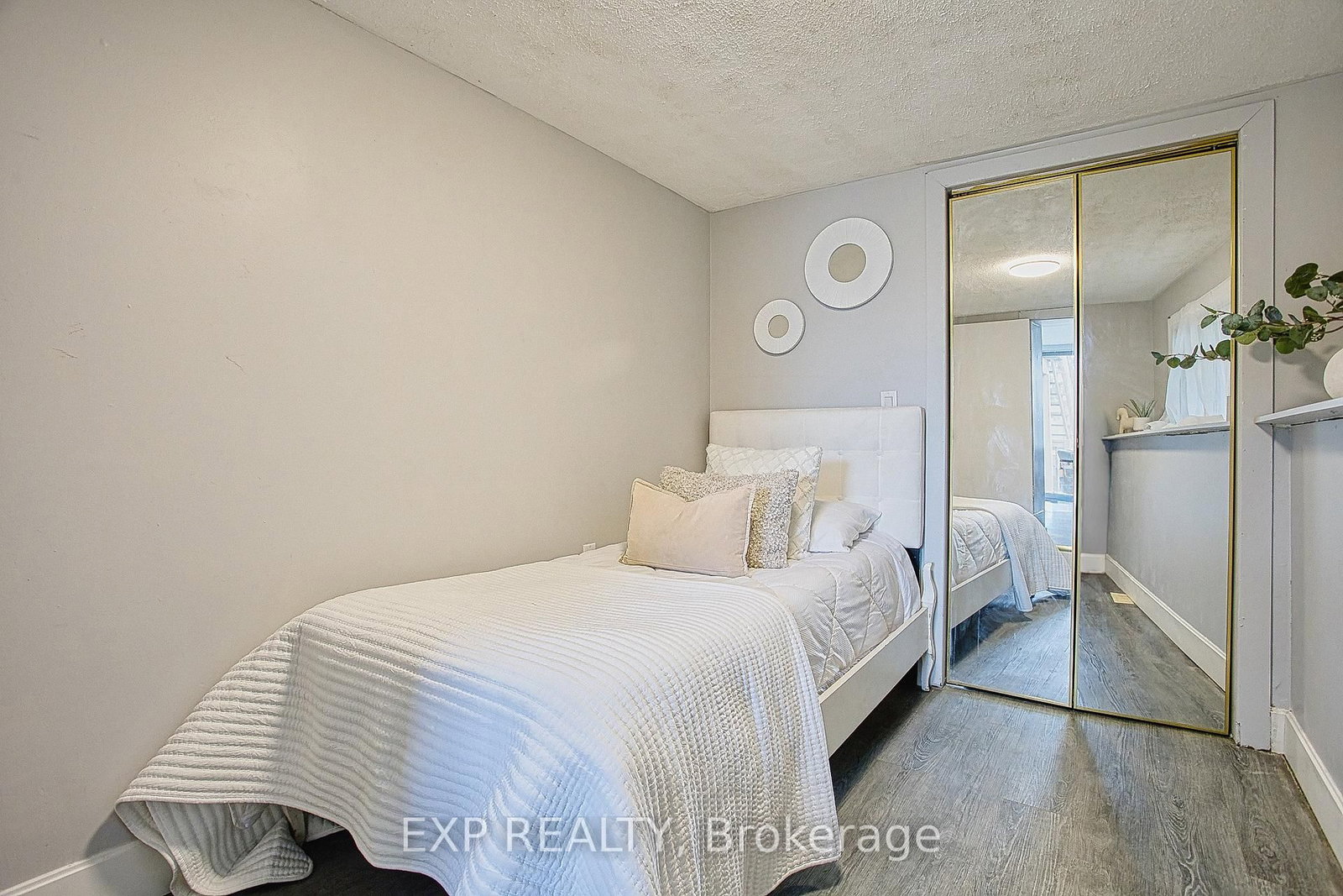 68 Riverside Drive - Photo 23