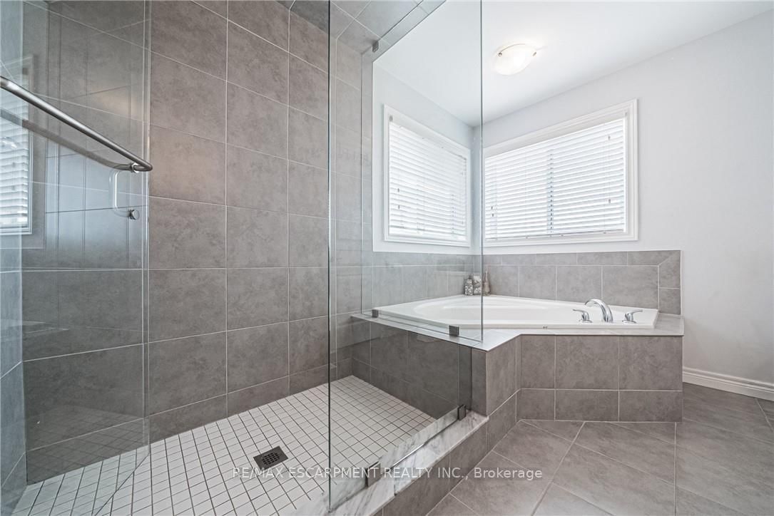 154 Keystone Crescent - Photo 34