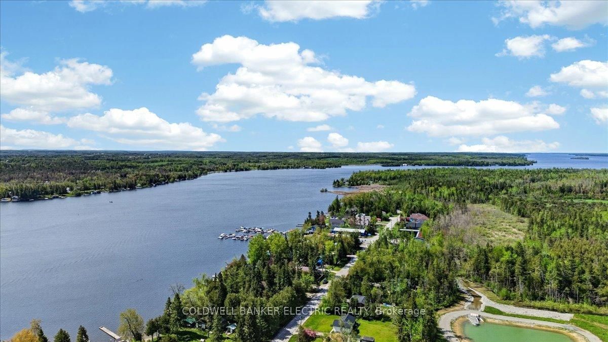 3 Hillcroft Way • Kawartha Lakes, ON photo 5