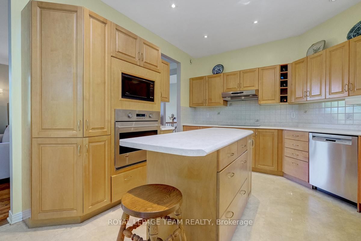912 Maple Hill Road • North Grenville, ON photo 10