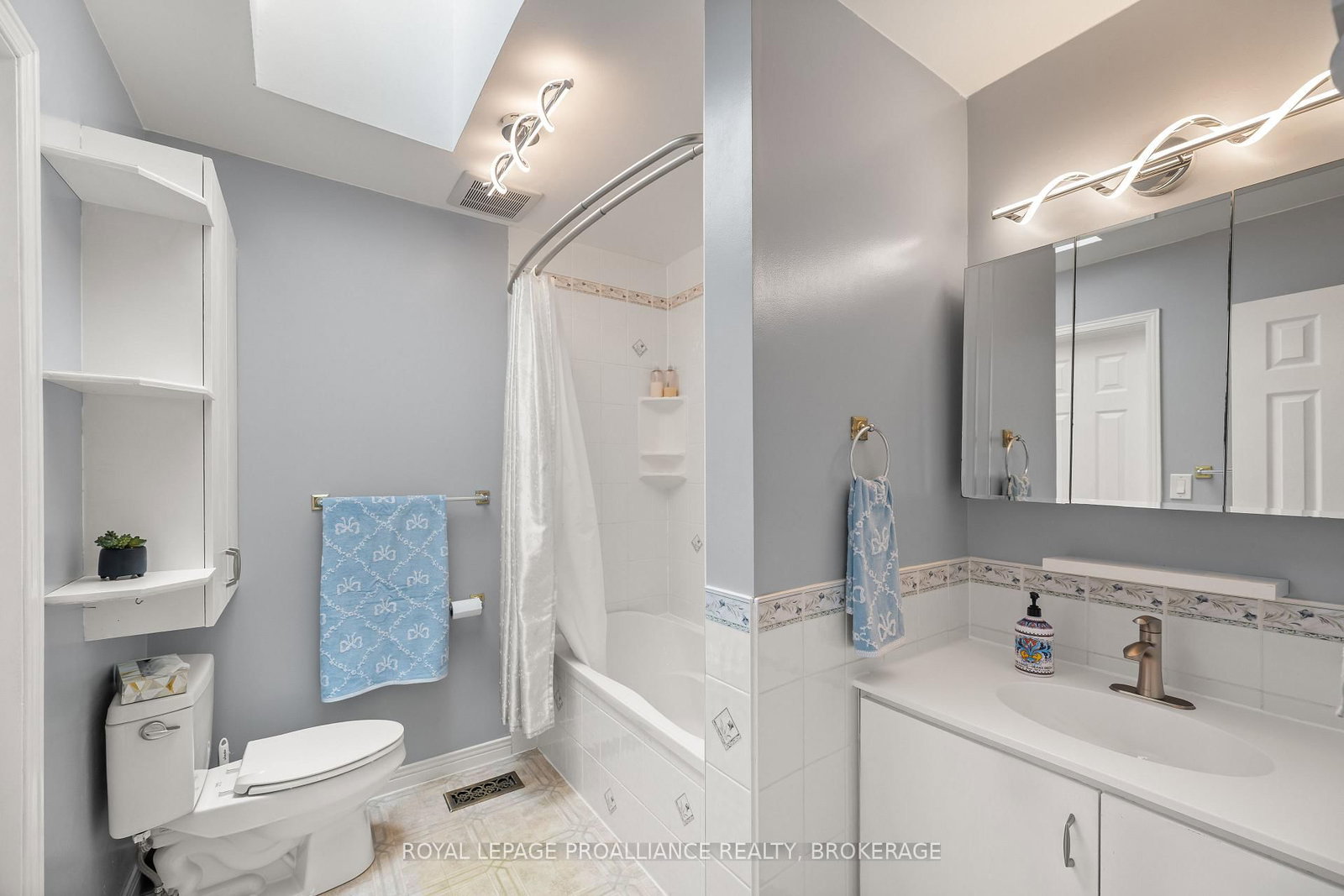 307 Amherst Drive • Loyalist, ON photo 20